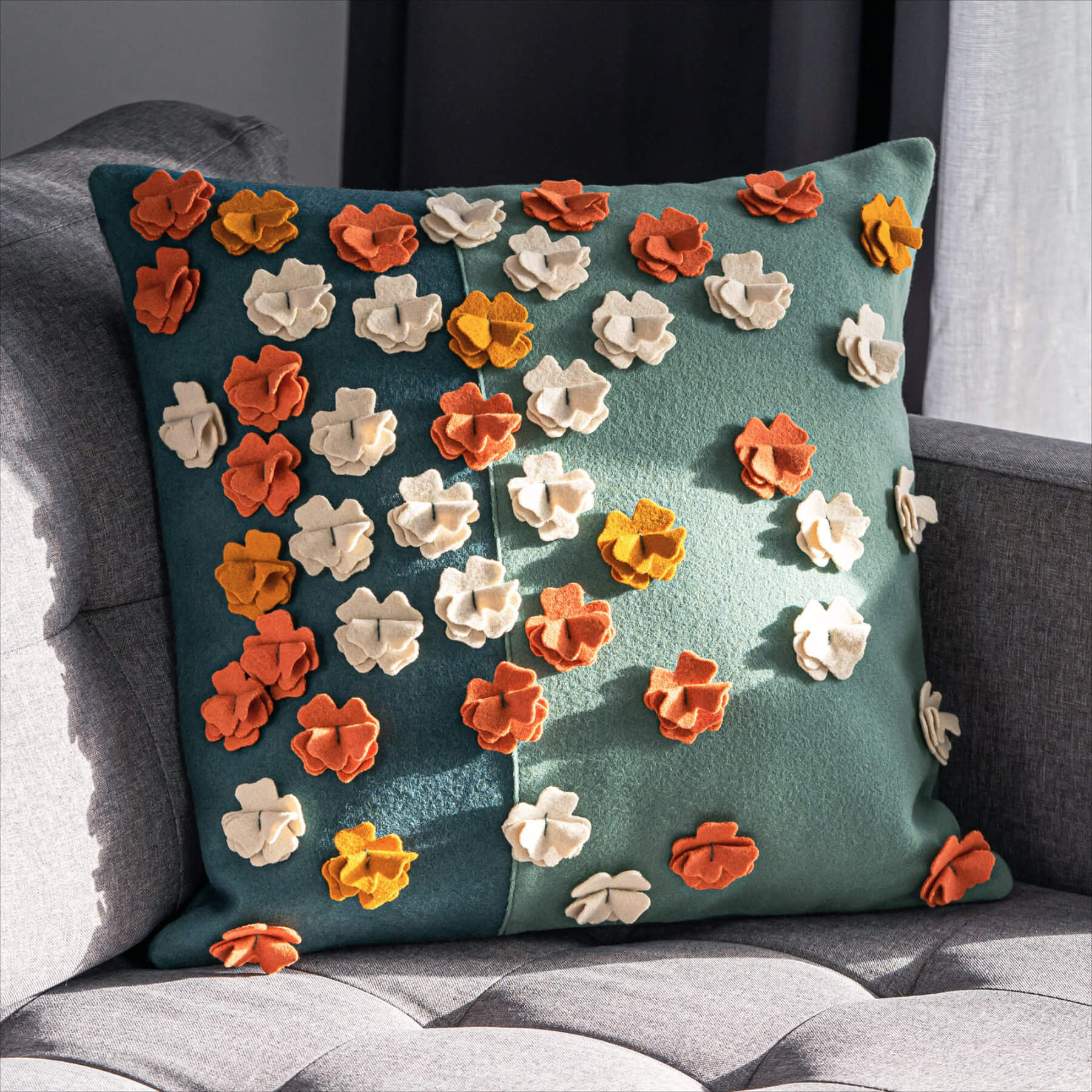 Decorative Cushion Meadow 45 x 45 cm, 100% Sheep's Wool