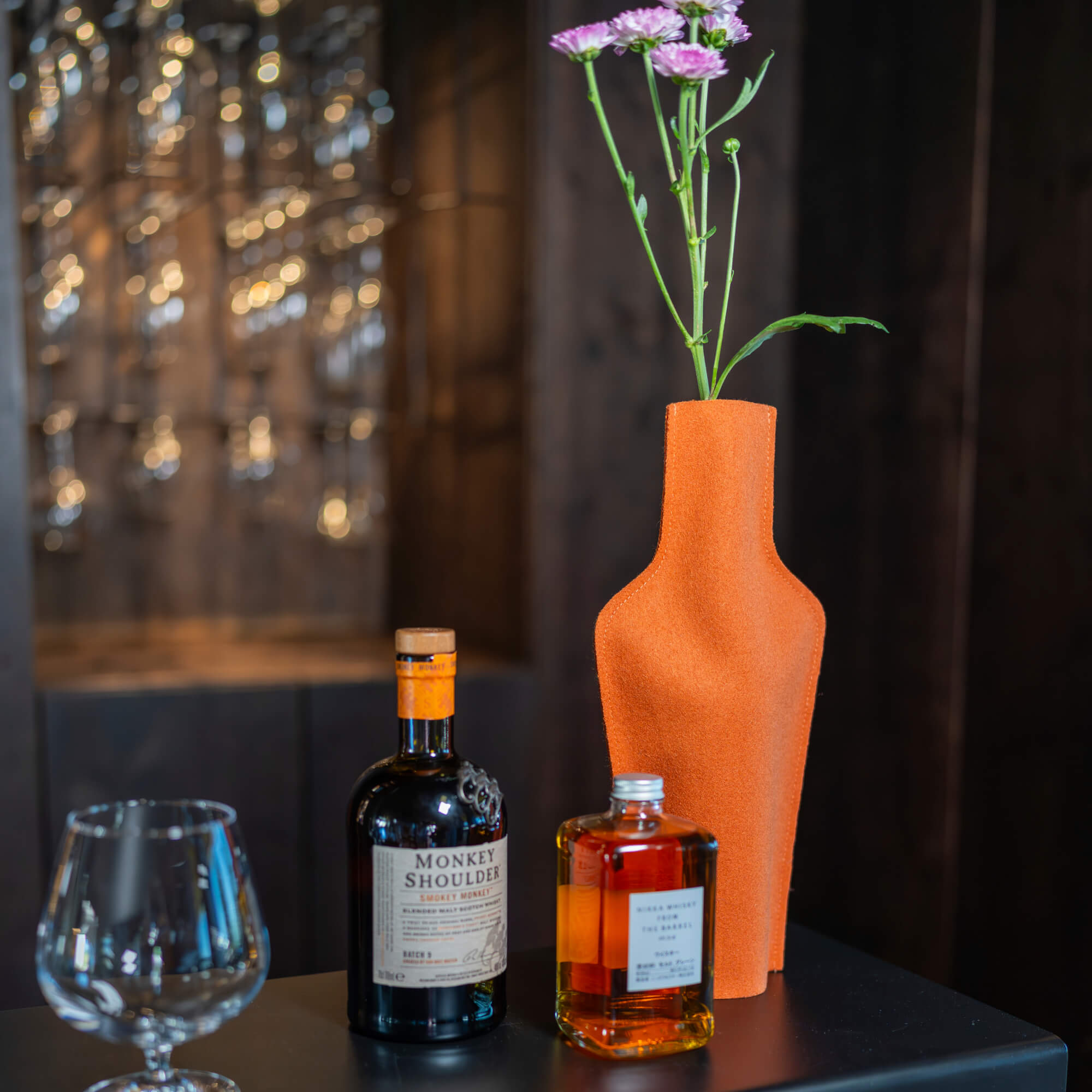 Re-Vase - Vase made of fabric for 75cl bottles, 100% wool, color Apricot