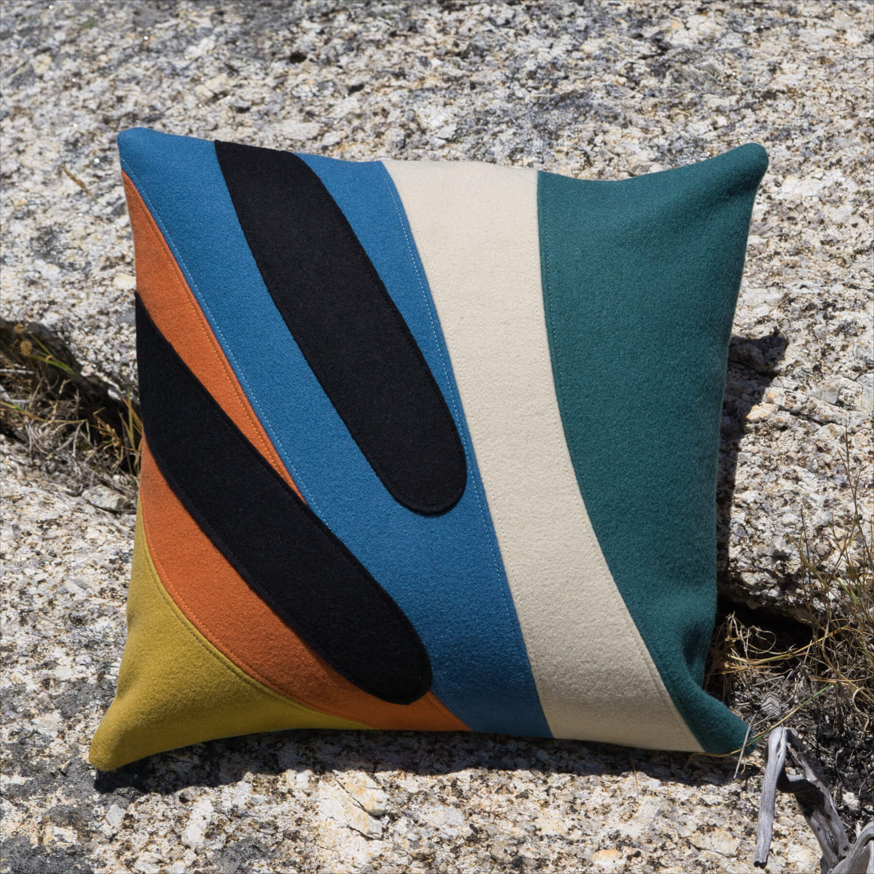 Decorative cushion cover 45 × 45 cm - Serra - 100% sheep's wool