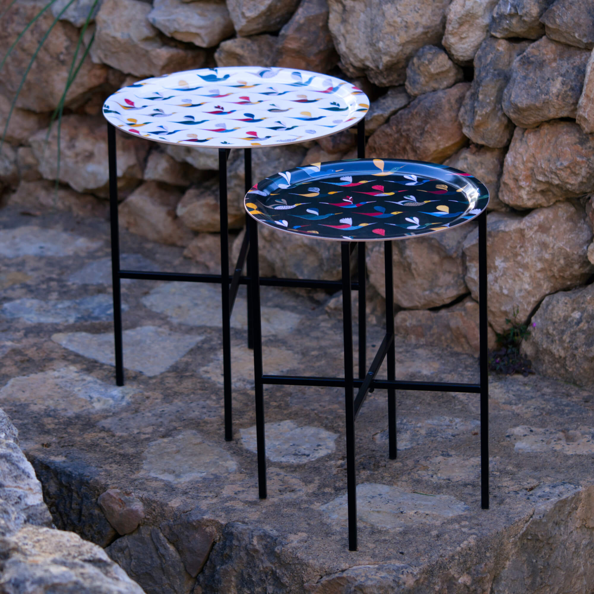 Beistelltisch Ø 39 cm mit 1 Design-Tablett - HappyTrays System (Design wählbar)