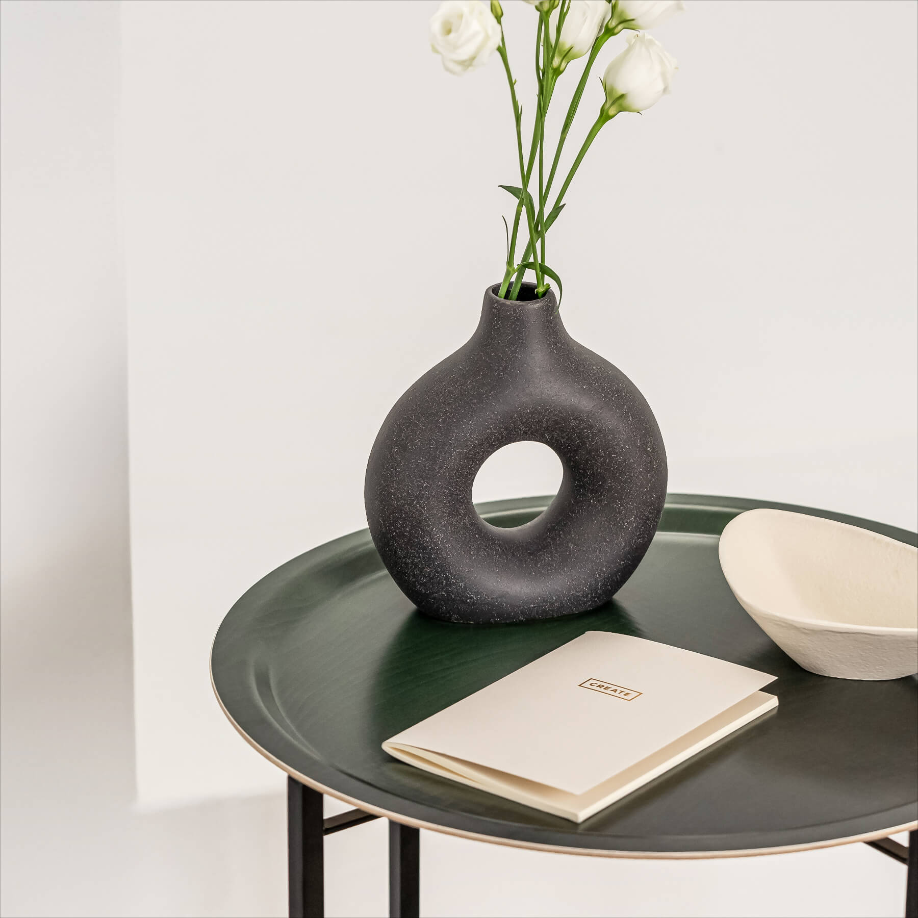 Round Design Tray Ø 39 cm - Tourmaline - Nordic Birch