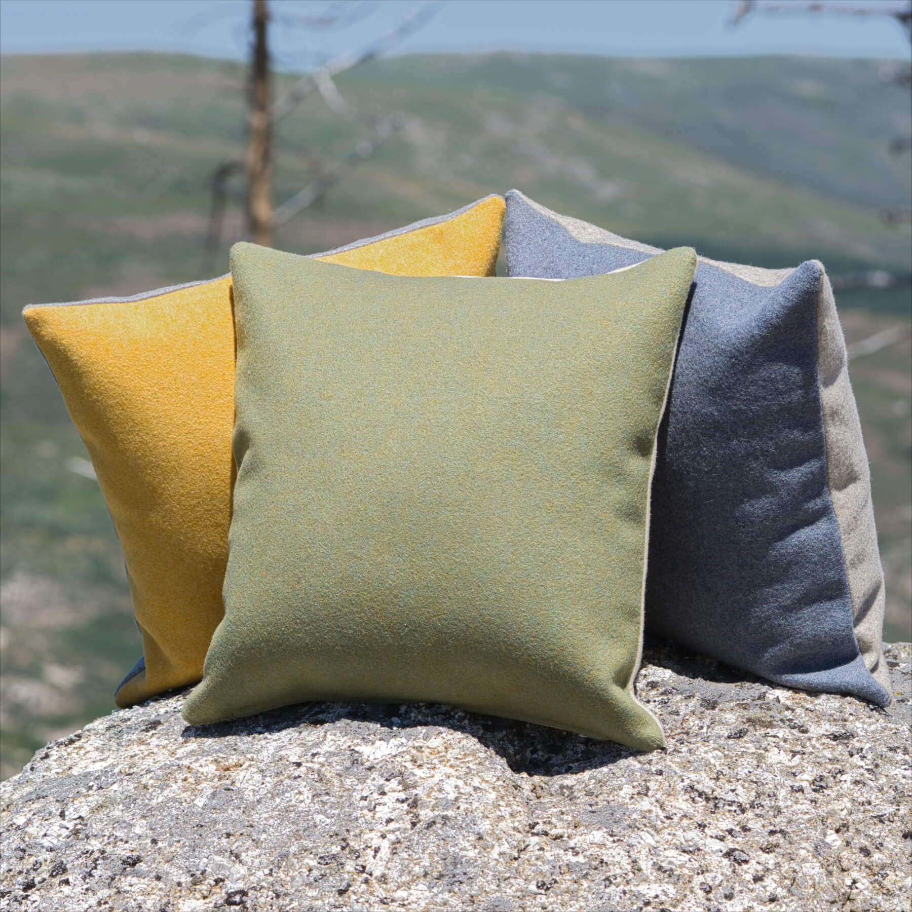 Decorative Cushion Bicolor Avocado 40 x 40 cm 100% Burel Sheep's Wool