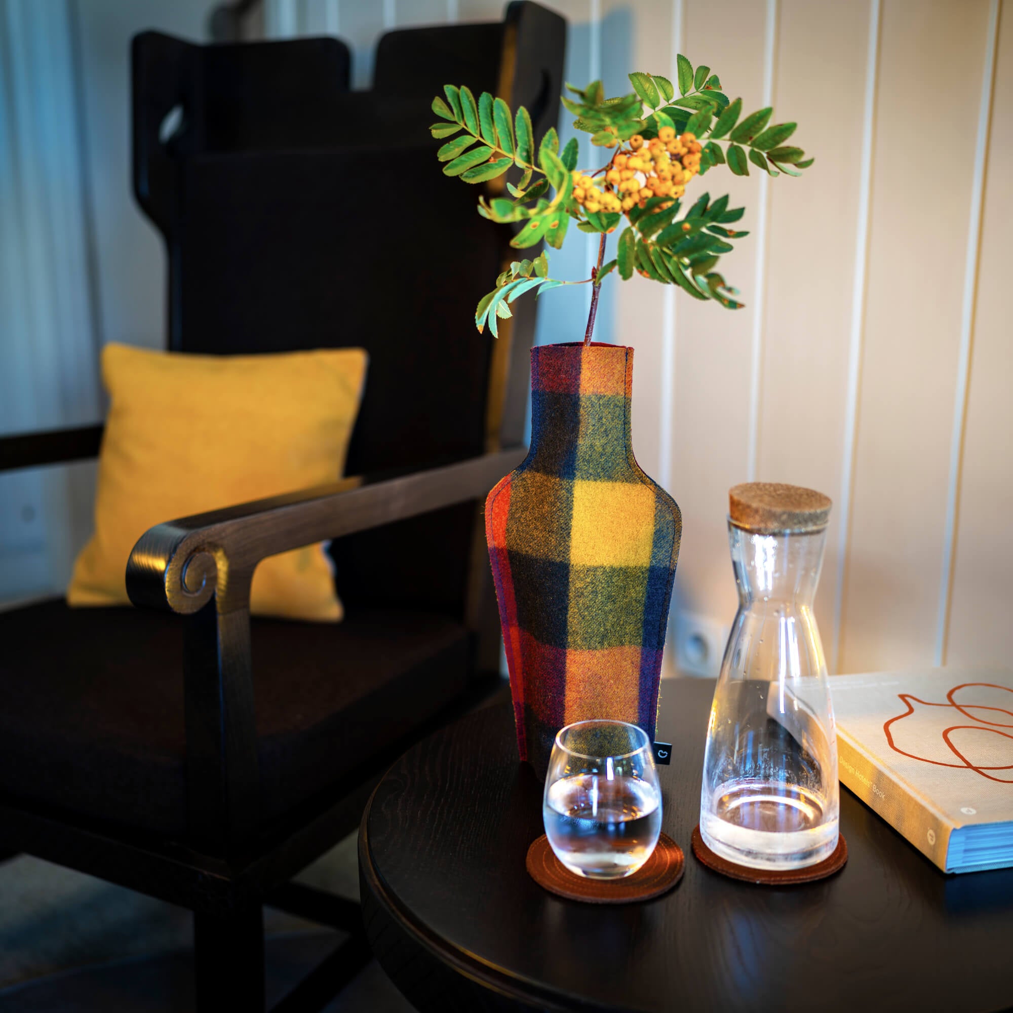 Re-Vase - Vase aus Stoff für 75cl Flaschen, 100% Wolle, Farbe Quadrants EU